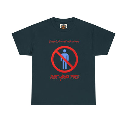 T‑Shirt — "Don’t forget your pets!" No People Icon Graphic Tee