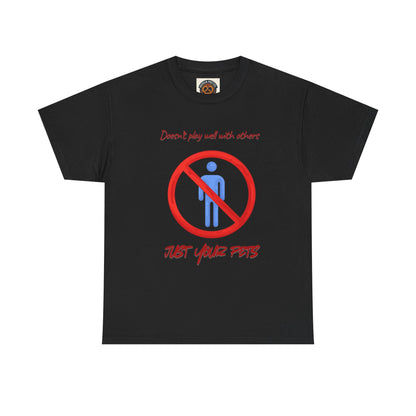T‑Shirt — "Don’t forget your pets!" No People Icon Graphic Tee