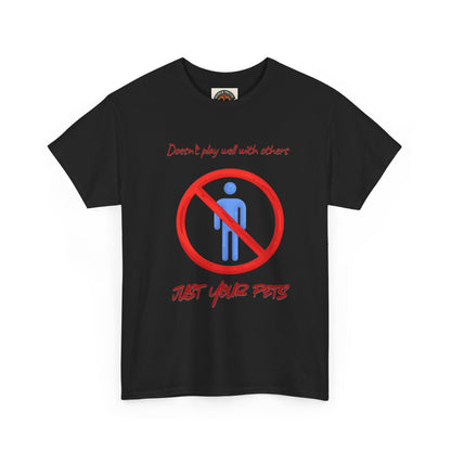 T‑Shirt — "Don’t forget your pets!" No People Icon Graphic Tee