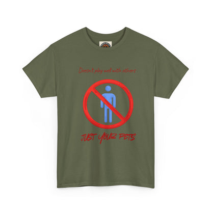 T‑Shirt — "Don’t forget your pets!" No People Icon Graphic Tee