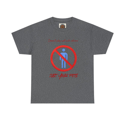 T‑Shirt — "Don’t forget your pets!" No People Icon Graphic Tee